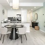 Le2e- Modern New-build Flat Near The *