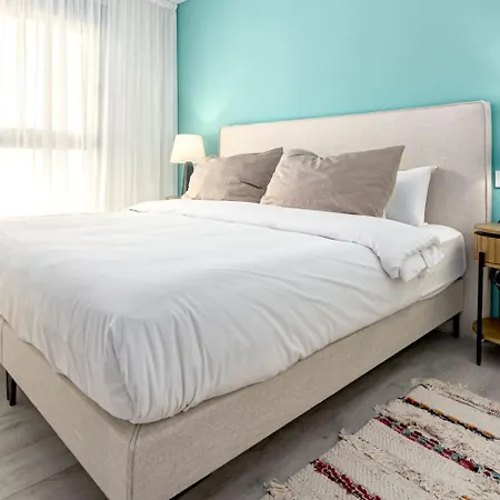 Le2e- Modern New-build Flat Near The