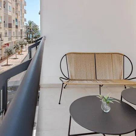 Le2e- Modern New-build Flat Near The