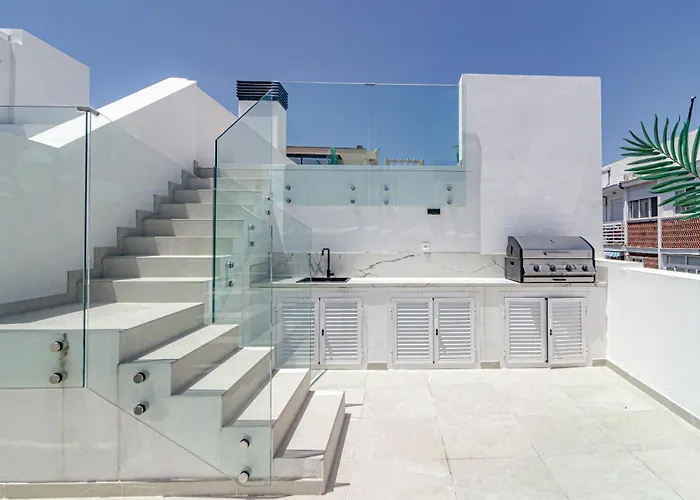 Le2e- Modern New-build Flat Near The شقة